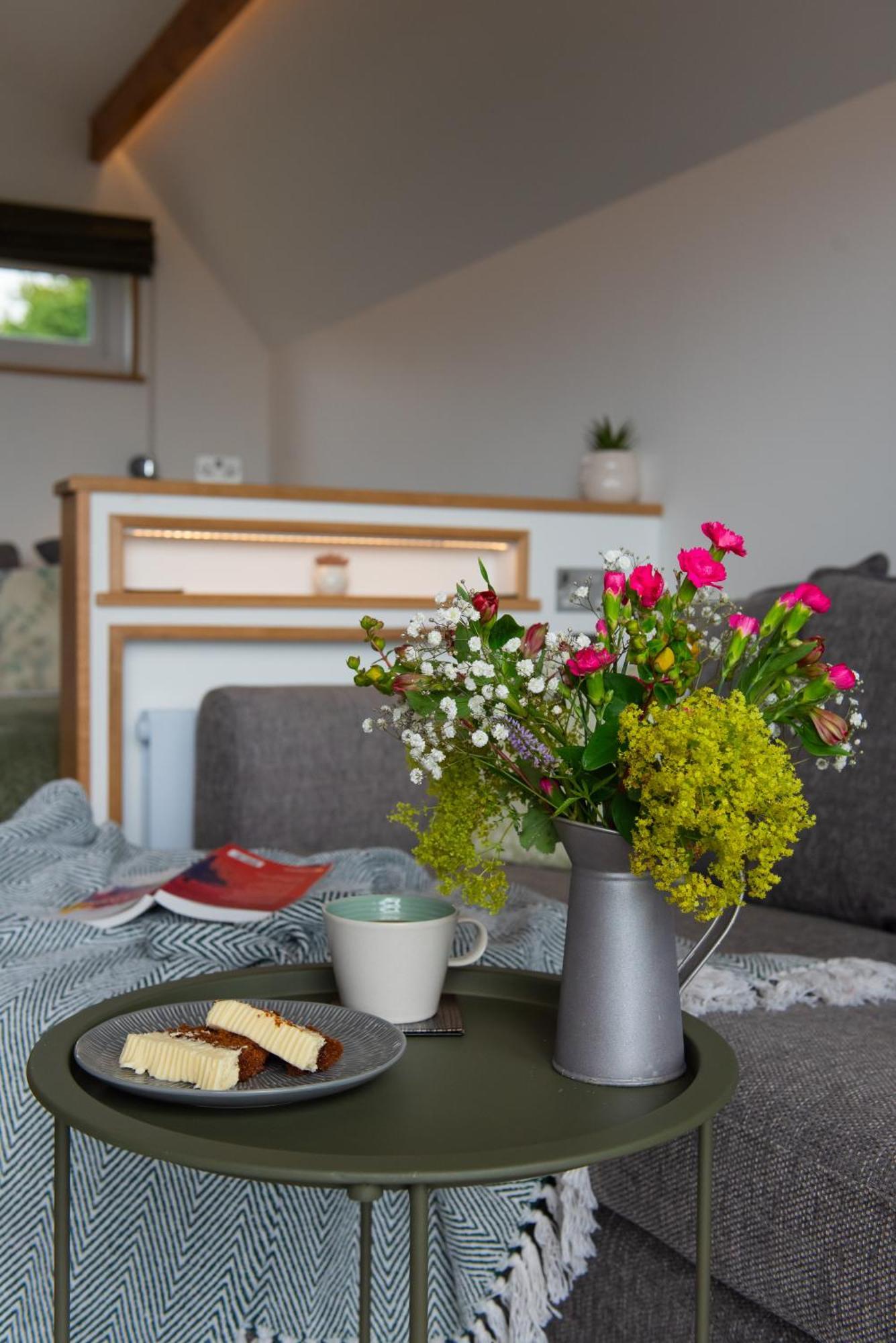 Bonnie Barns - Adults Only Luxury Lodges With Hot Tubs Luss Extérieur photo